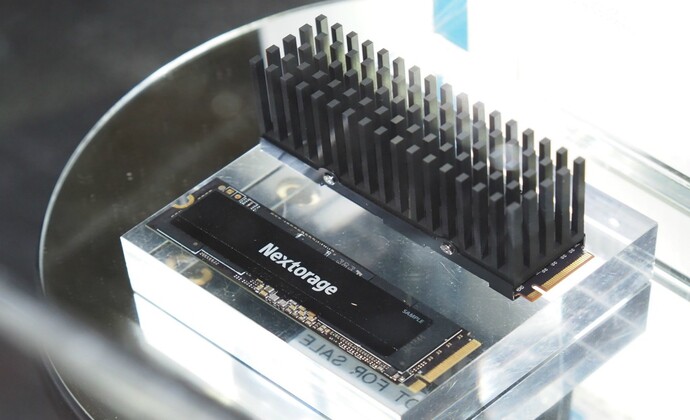 SSD M.2 NVMe PCIe Gen5 phô diễn tốc độ nhanh hơn gần 50% so với SSD Gen4 xịn nhất
