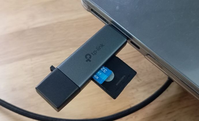 Đầu đọc thẻ nhớ TP-Link UA430D USB 3.0 Type-C & A nhỏ gọn mà cực nhanh.