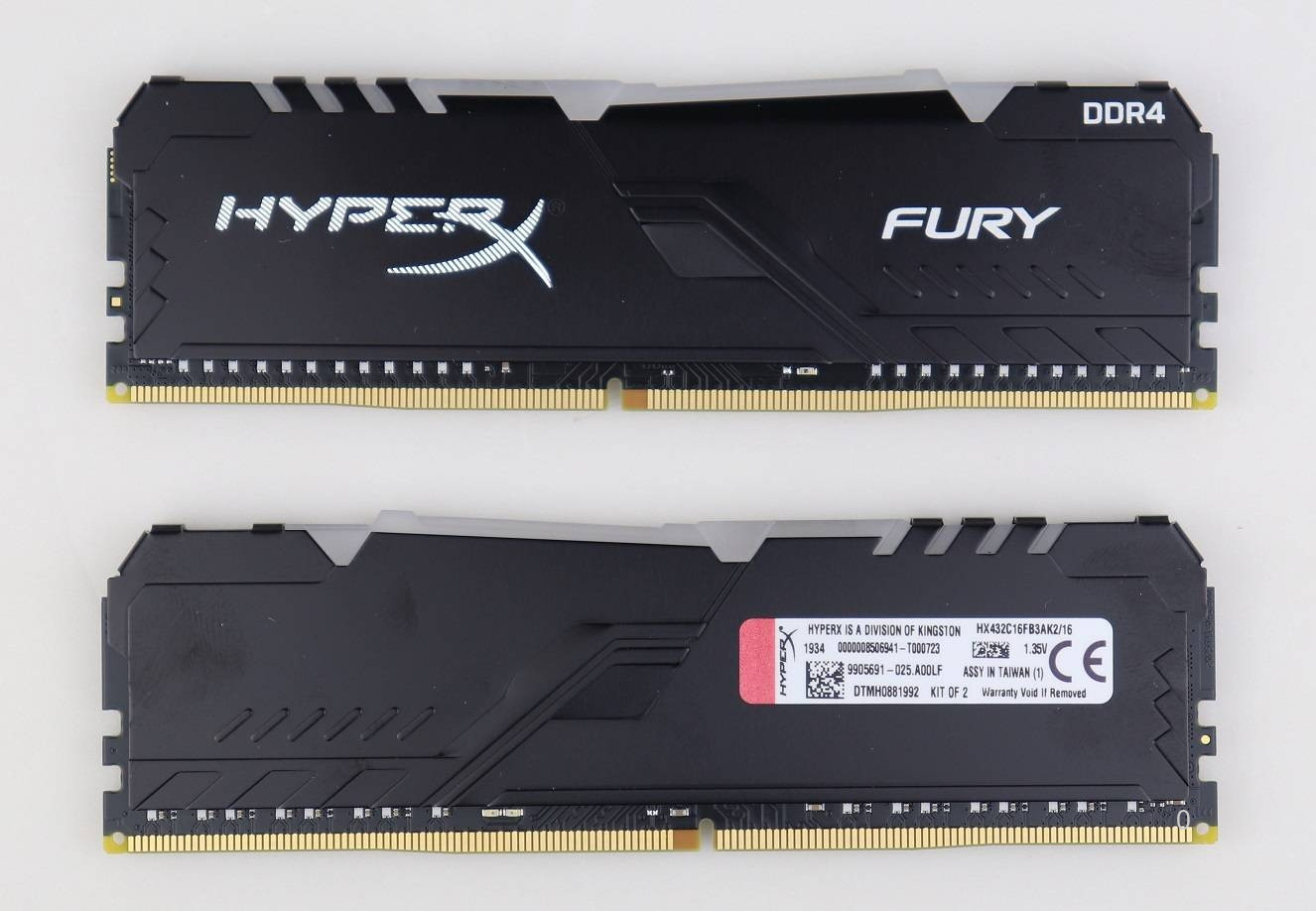 Ram PC Kingston DDR4 PREDATOR RGB 32GB 3200MHz DDR4 CL16 DIMM (Kit of 2) HyperX FURY RGB